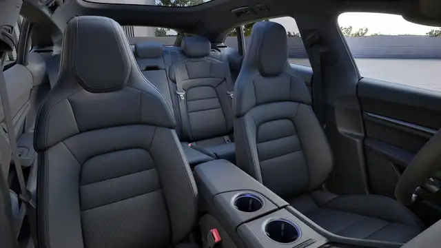 Porsche Taycan view 9