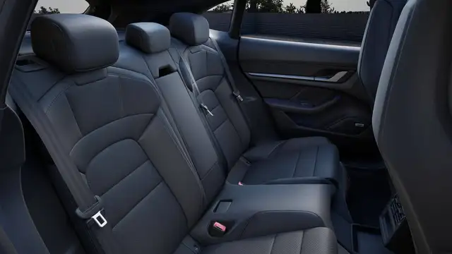 Porsche Taycan view 10