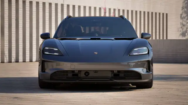 Porsche Taycan view 6