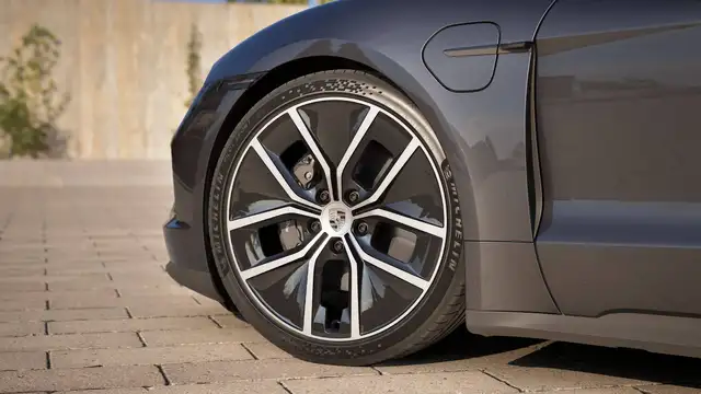 Porsche Taycan view 5