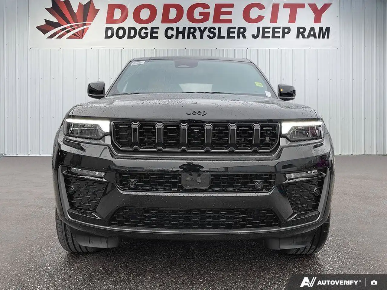 Jeep Grand Cherokee photo Jeep Grand Cherokee