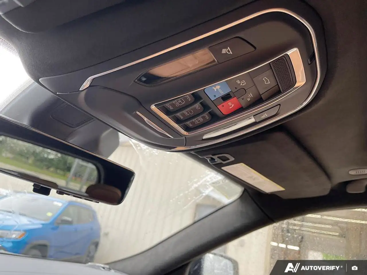 Jeep Grand Cherokee photo Jeep Grand Cherokee
