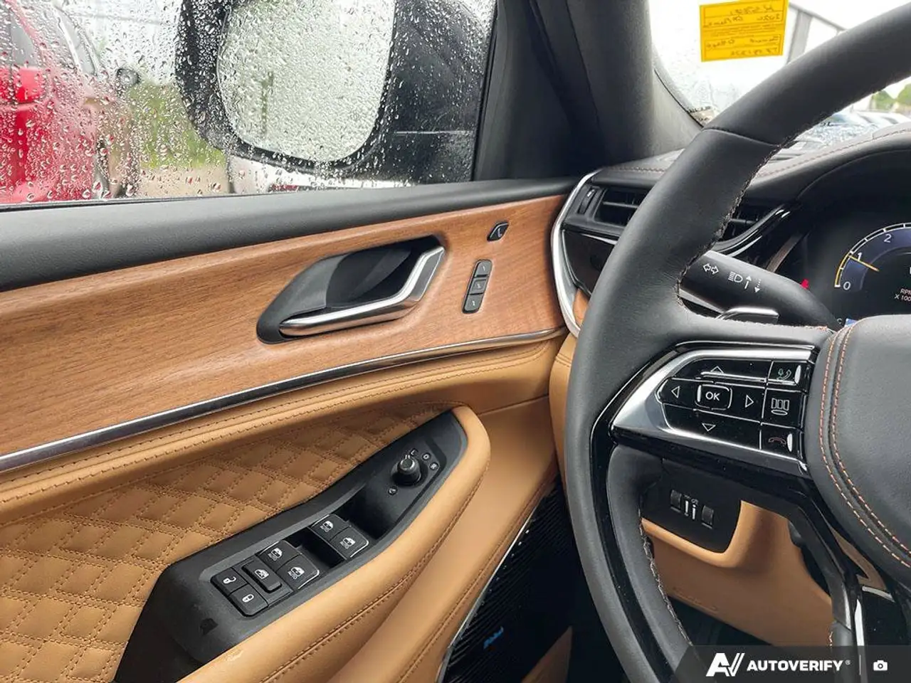 Jeep Grand Cherokee photo Jeep Grand Cherokee