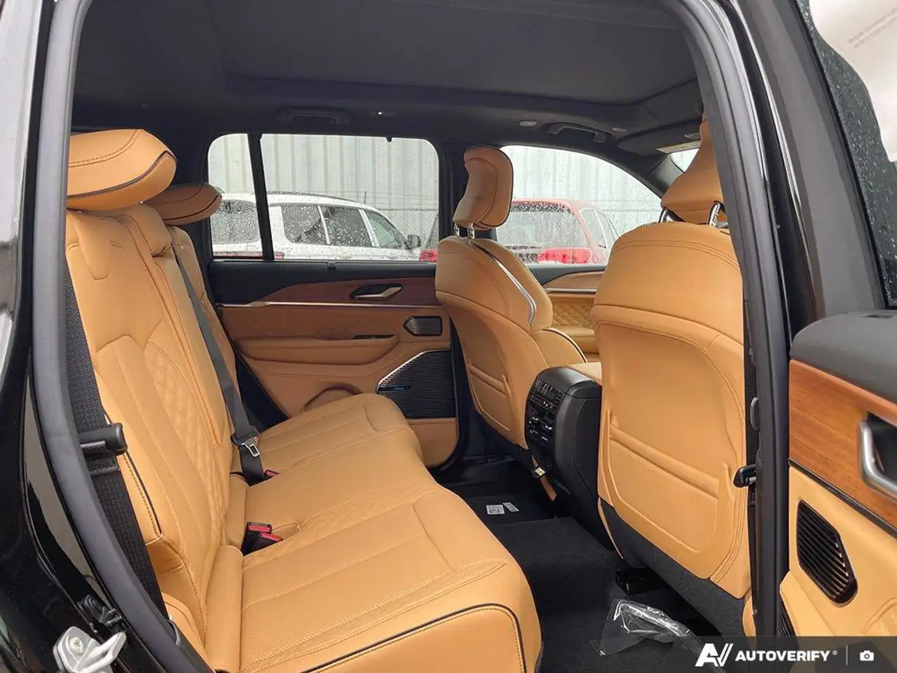 Jeep Grand Cherokee photo Jeep Grand Cherokee