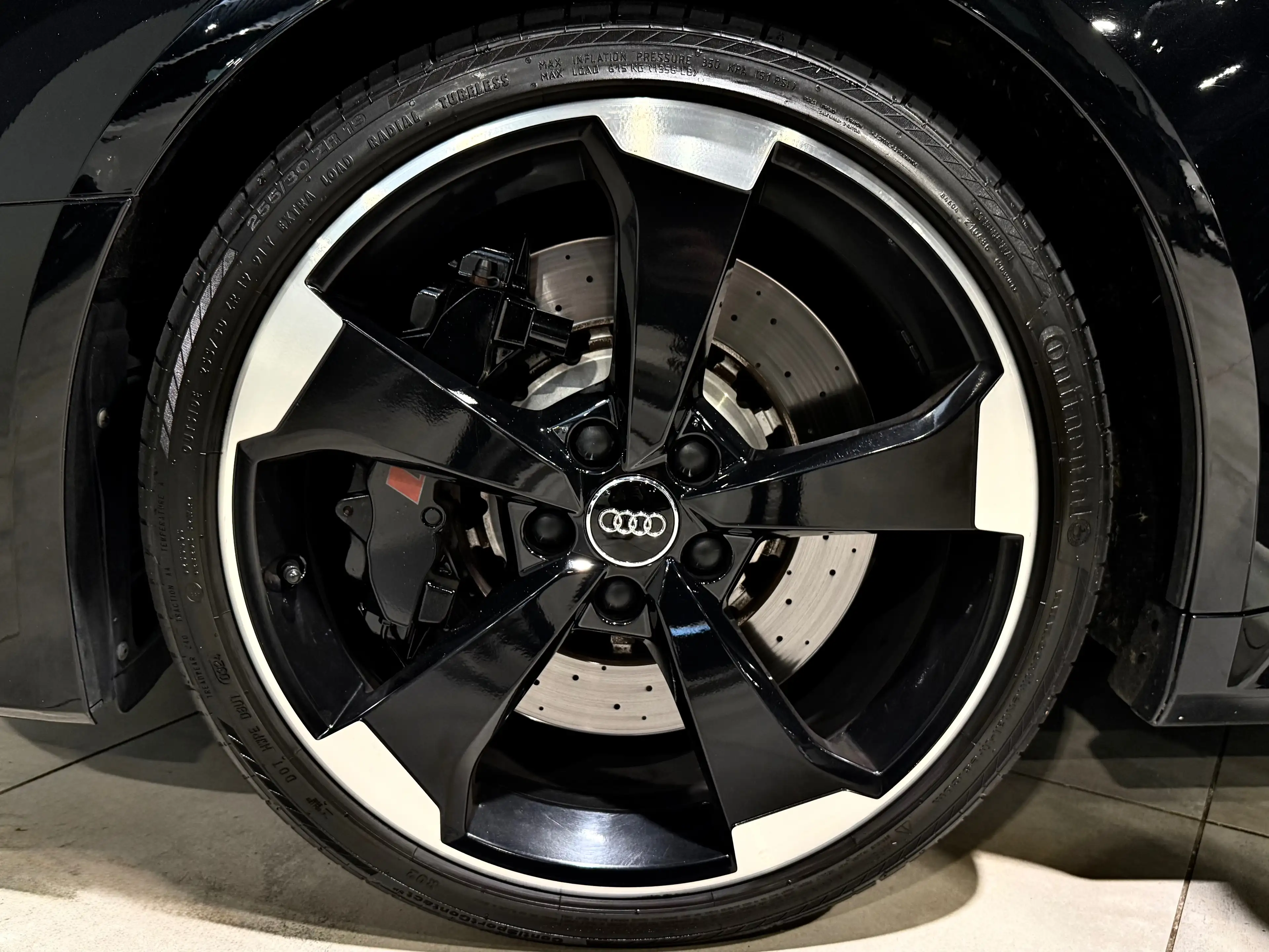 Audi RS3 2.5 TFSi 400CV SHADOW LiNE QUATTRO ViRTUAL COCKPiT CUiR NAVi JA19"+ — photo 9