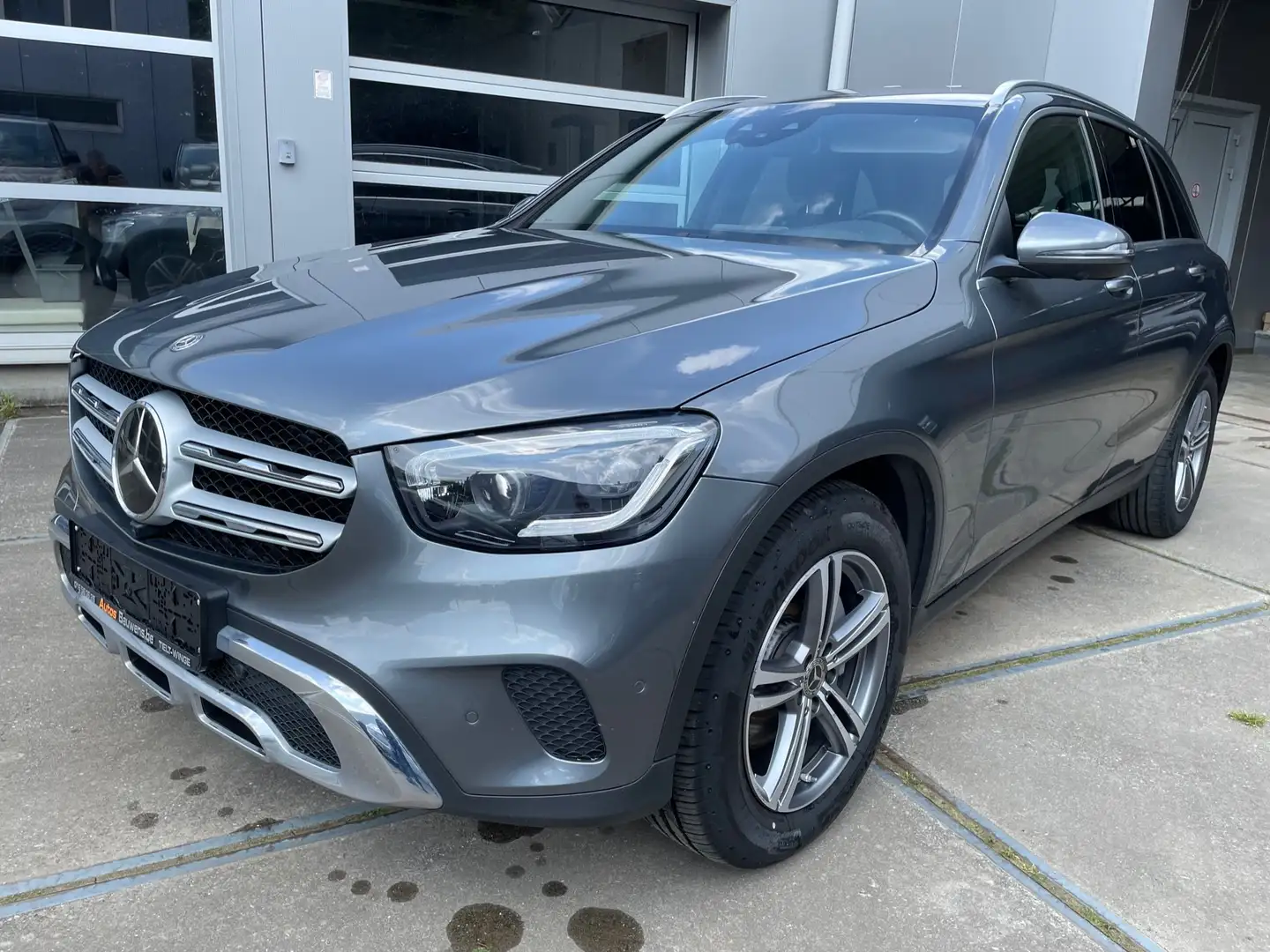 Mercedes-Benz GLC 220 d 4-Matic (EU6AP) Šedá - 1