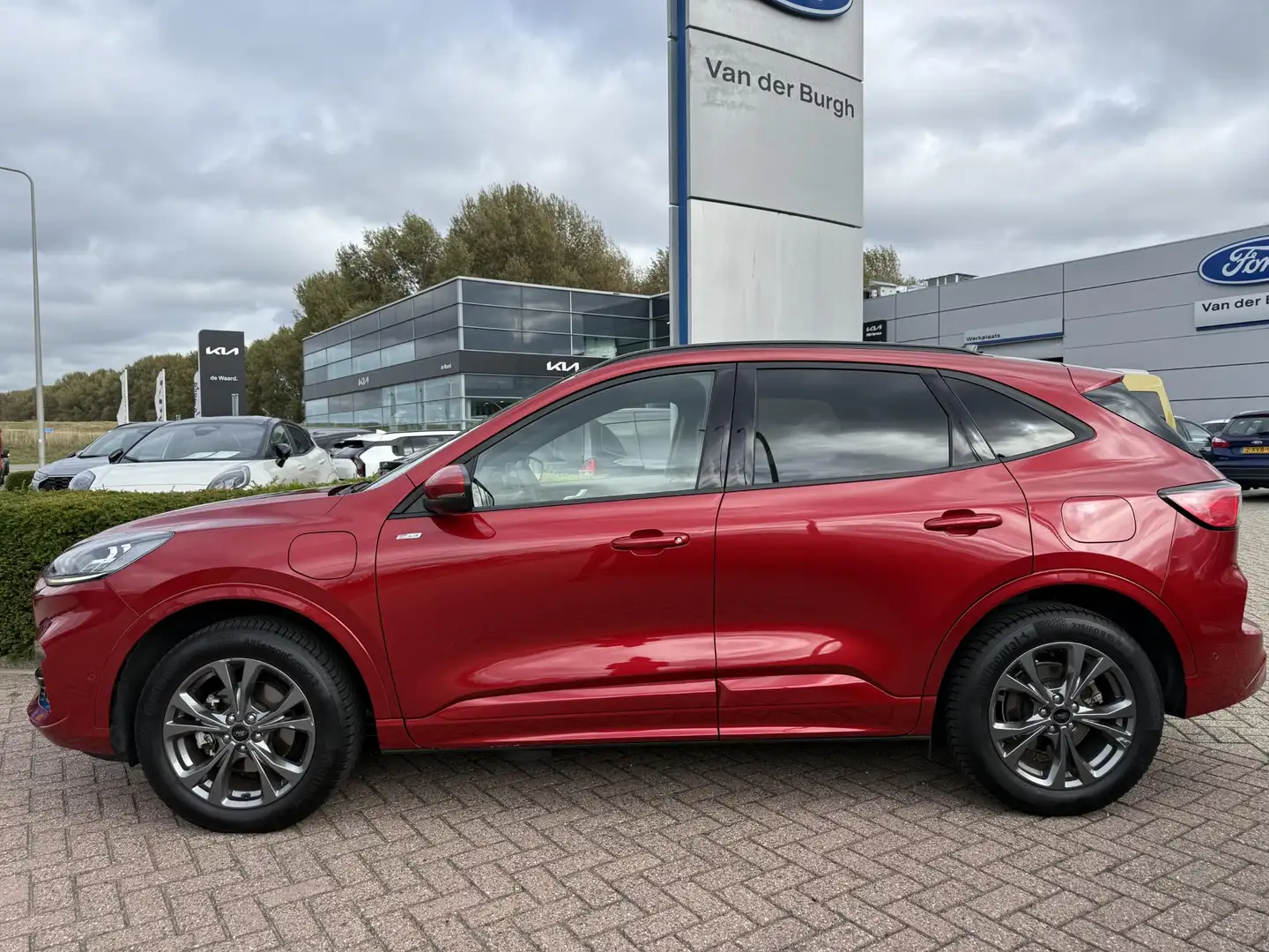 Ford Kuga 2.5 PHEV ST-Line X Rot - 2