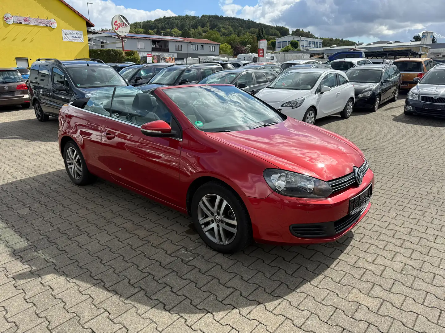 Volkswagen Golf Cabriolet Basis Rot - 2