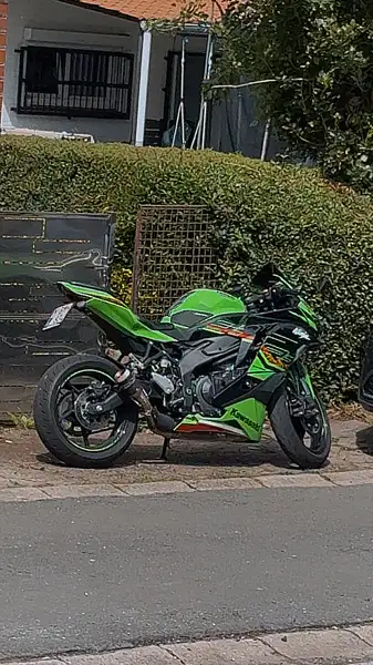 Kawasaki NINJA ZX-4RR