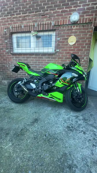 Kawasaki NINJA ZX-4RR - foto 2