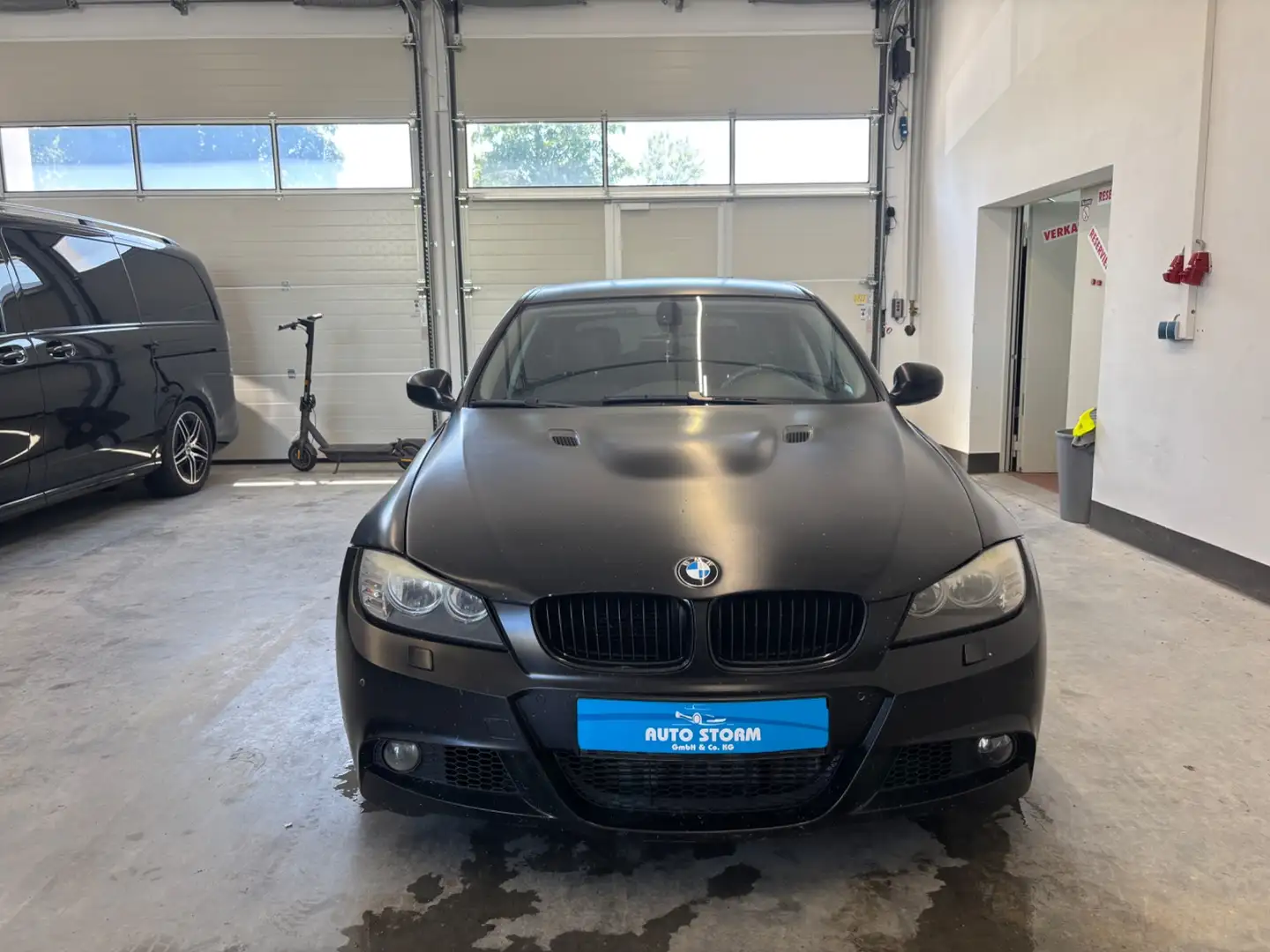 BMW 335 i Touring xDrive *Tempo *NAVI *SHZ +Leder LM Klima Noir - 2