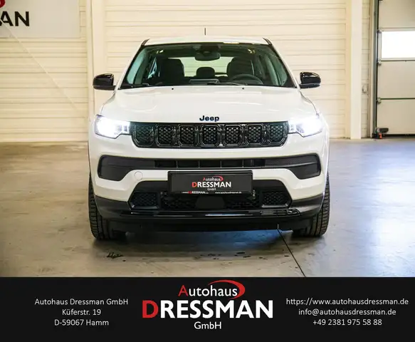 Jeep Compass view 2