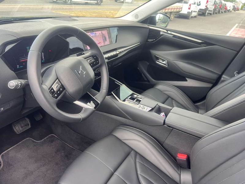 DS Automobiles DS 4 RIVOLI E-TENSE 225 — photo 13