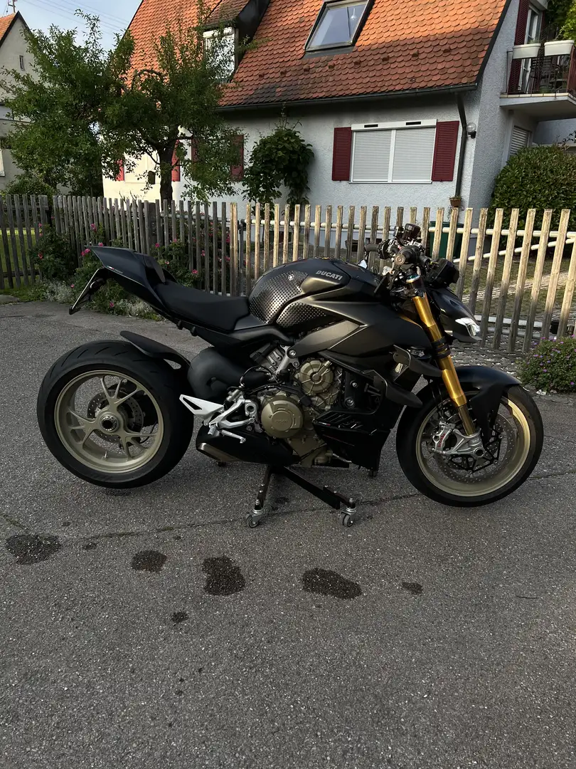 Ducati Streetfighter V4S - Dark Stealth Schwarz - 2