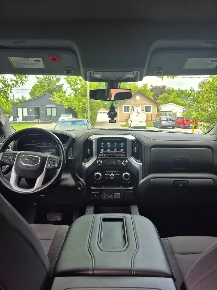 GMC Sierra 1500 снимка GMC Sierra 1500