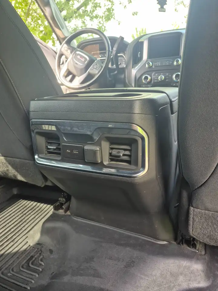 GMC Sierra 1500 снимка GMC Sierra 1500
