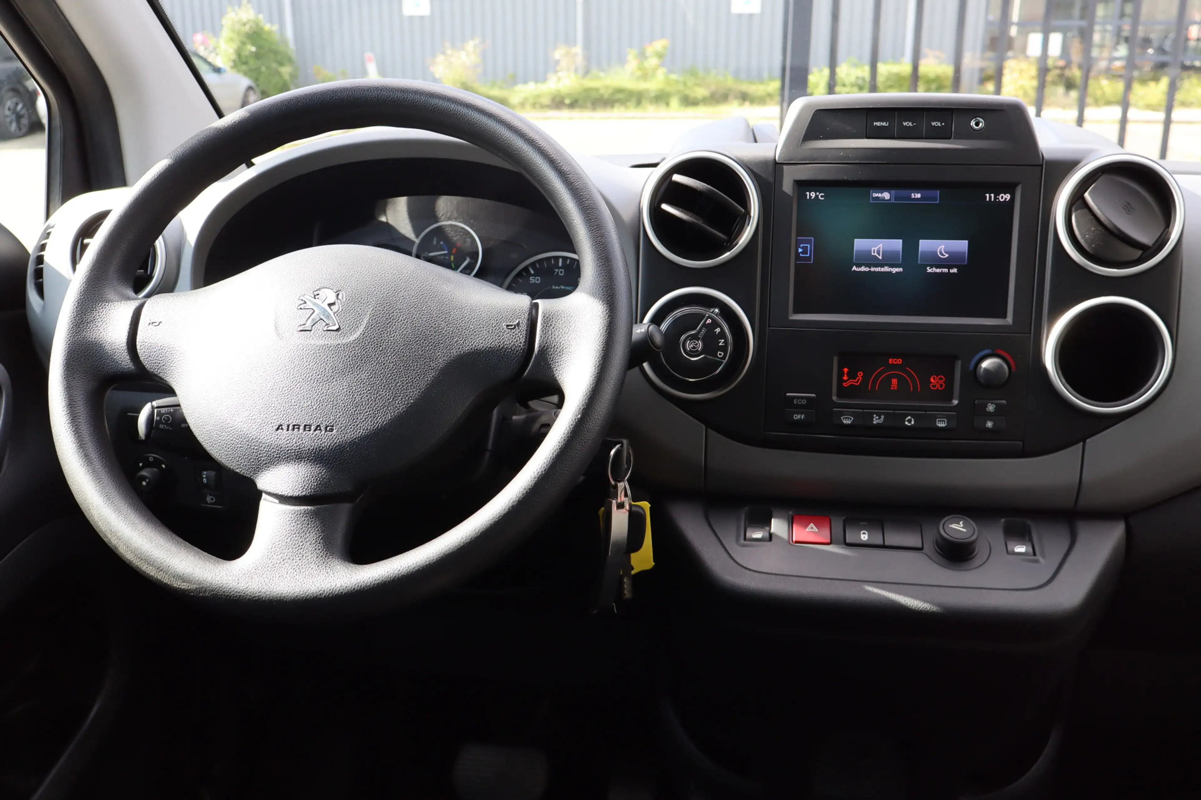 Peugeot Partner Tepee Electric Active NL Auto/Parkeersensoren/Acht — photo 12