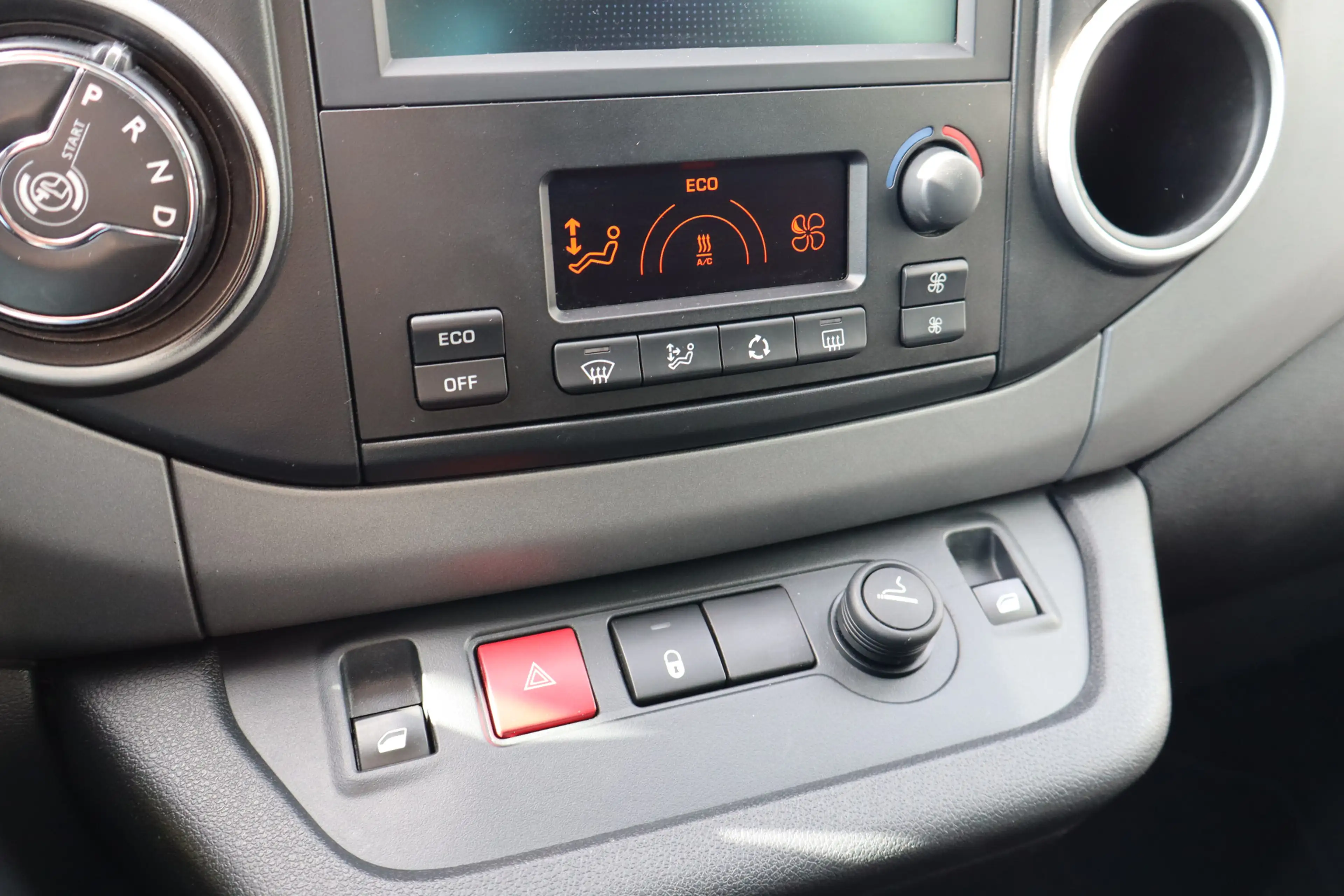 Peugeot Partner Tepee Electric Active NL Auto/Parkeersensoren/Acht — photo 14