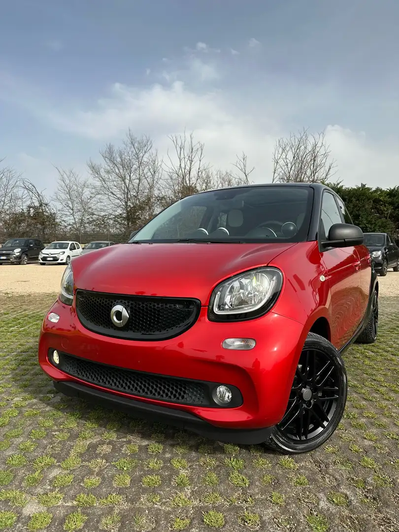 smart forFour 0.9 t Passion 90cv twinamic my18 Rosso - 1