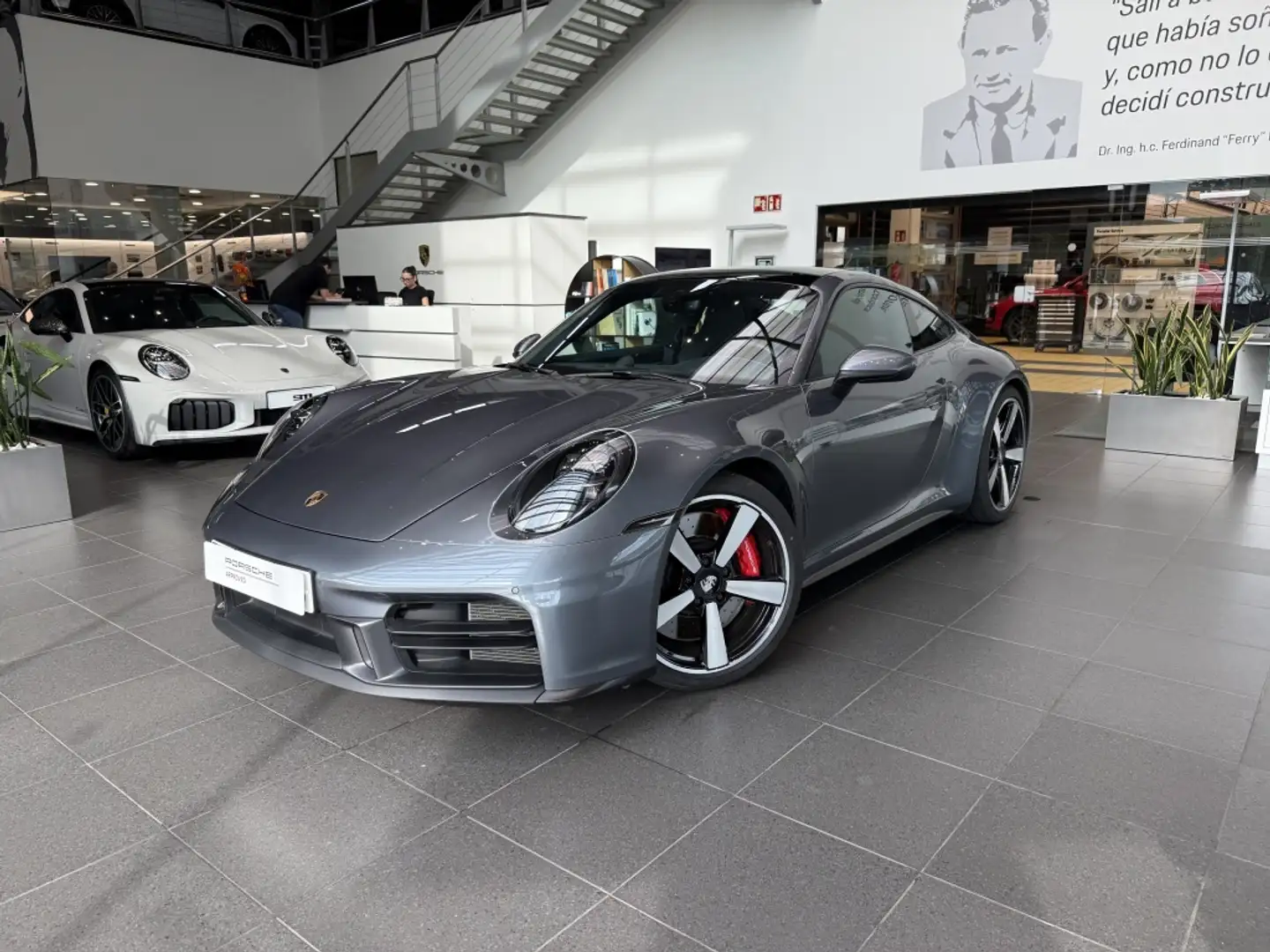 Porsche 992 Carrera S Gris - 1