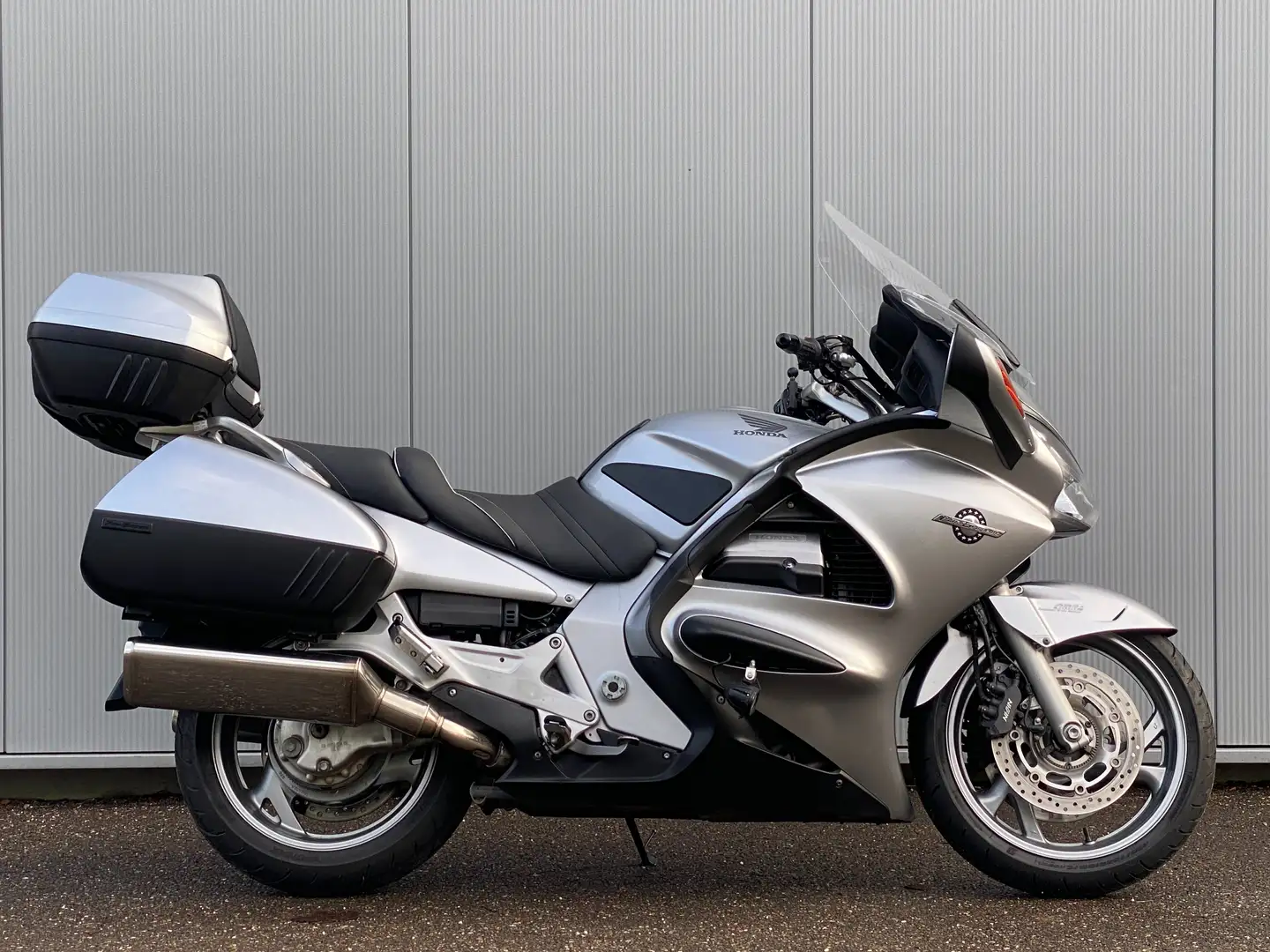 Honda ST 1300 / ABS / Handvatverwarming / Topstaat! Silver - 1