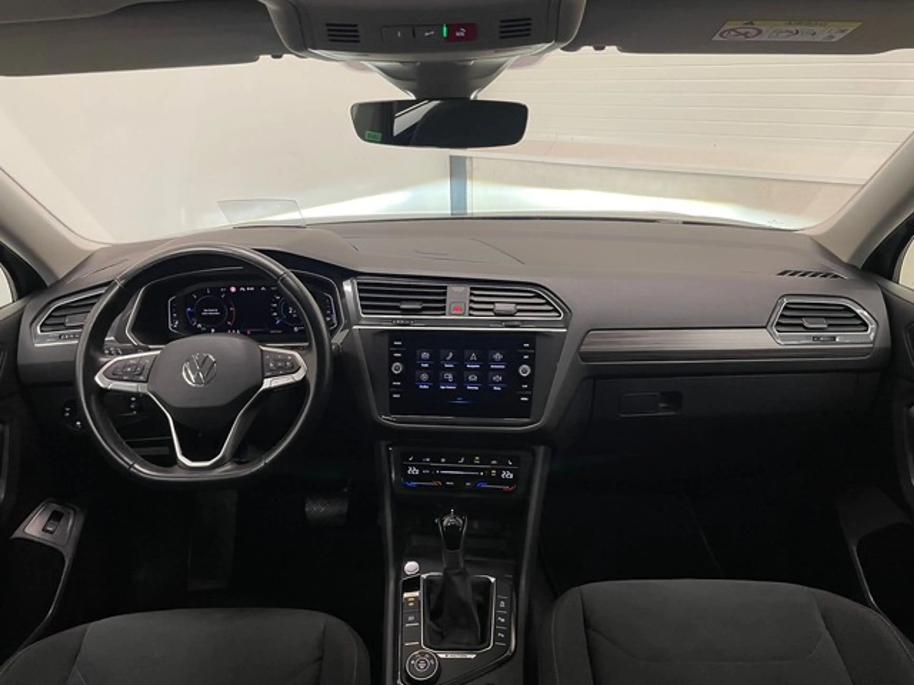 Volkswagen Tiguan Allspace 2.0TDI Elegance 4Motion NAVI+APP+ACC+LANE+KAMER... — photo 11