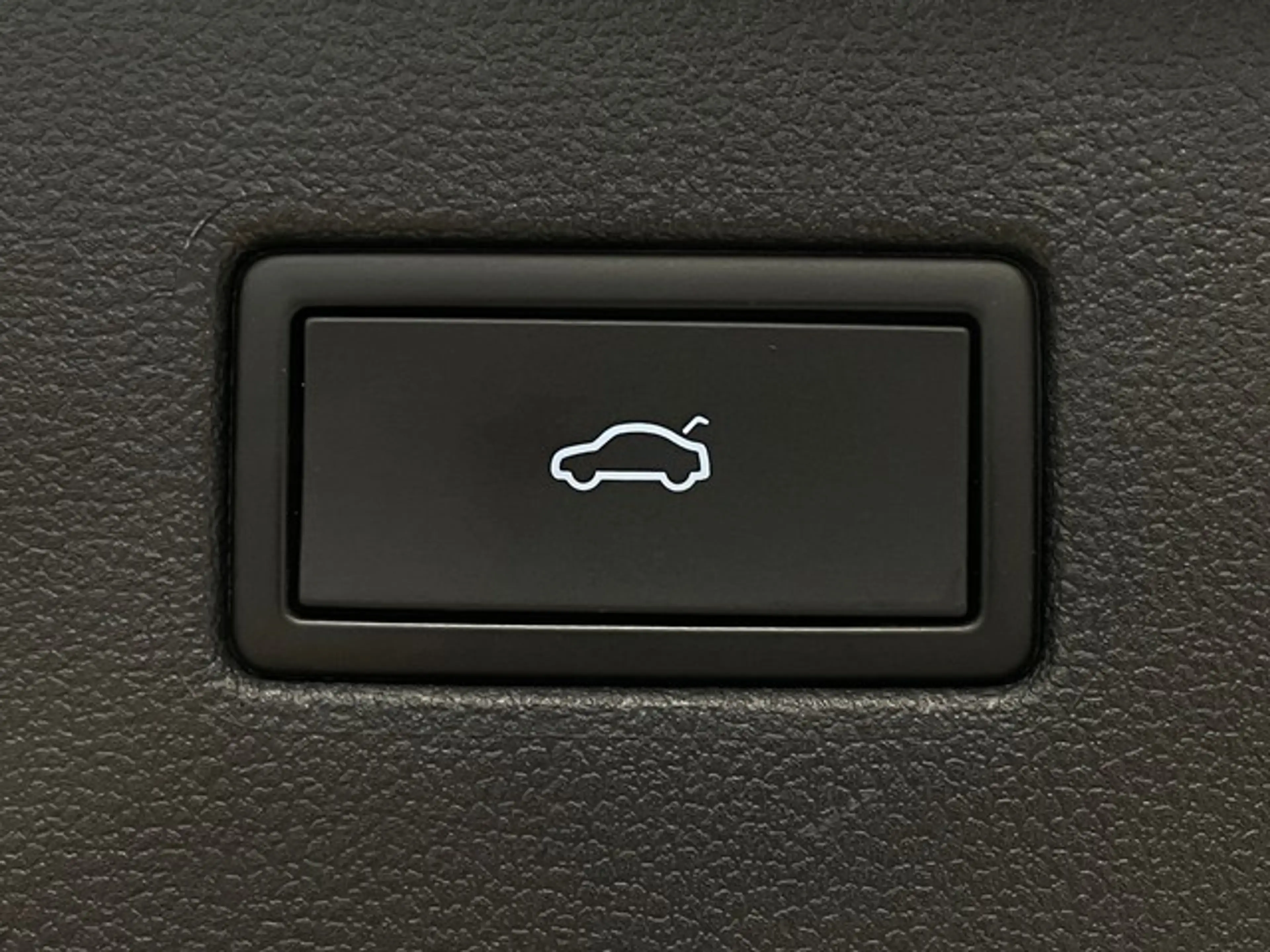 Volkswagen Tiguan Allspace 2.0TDI Elegance 4Motion NAVI+APP+ACC+LANE+KAMER... — photo 8