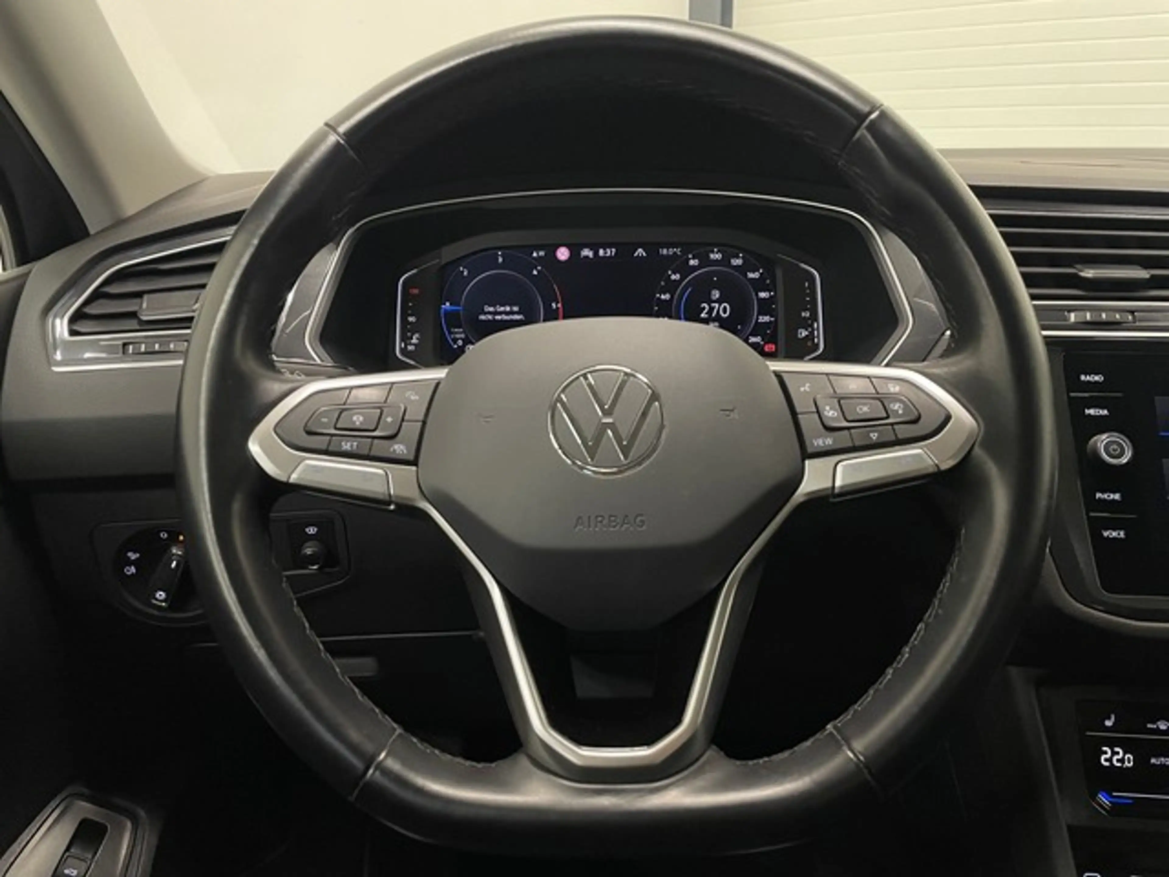 Volkswagen Tiguan Allspace 2.0TDI Elegance 4Motion NAVI+APP+ACC+LANE+KAMER... — photo 12