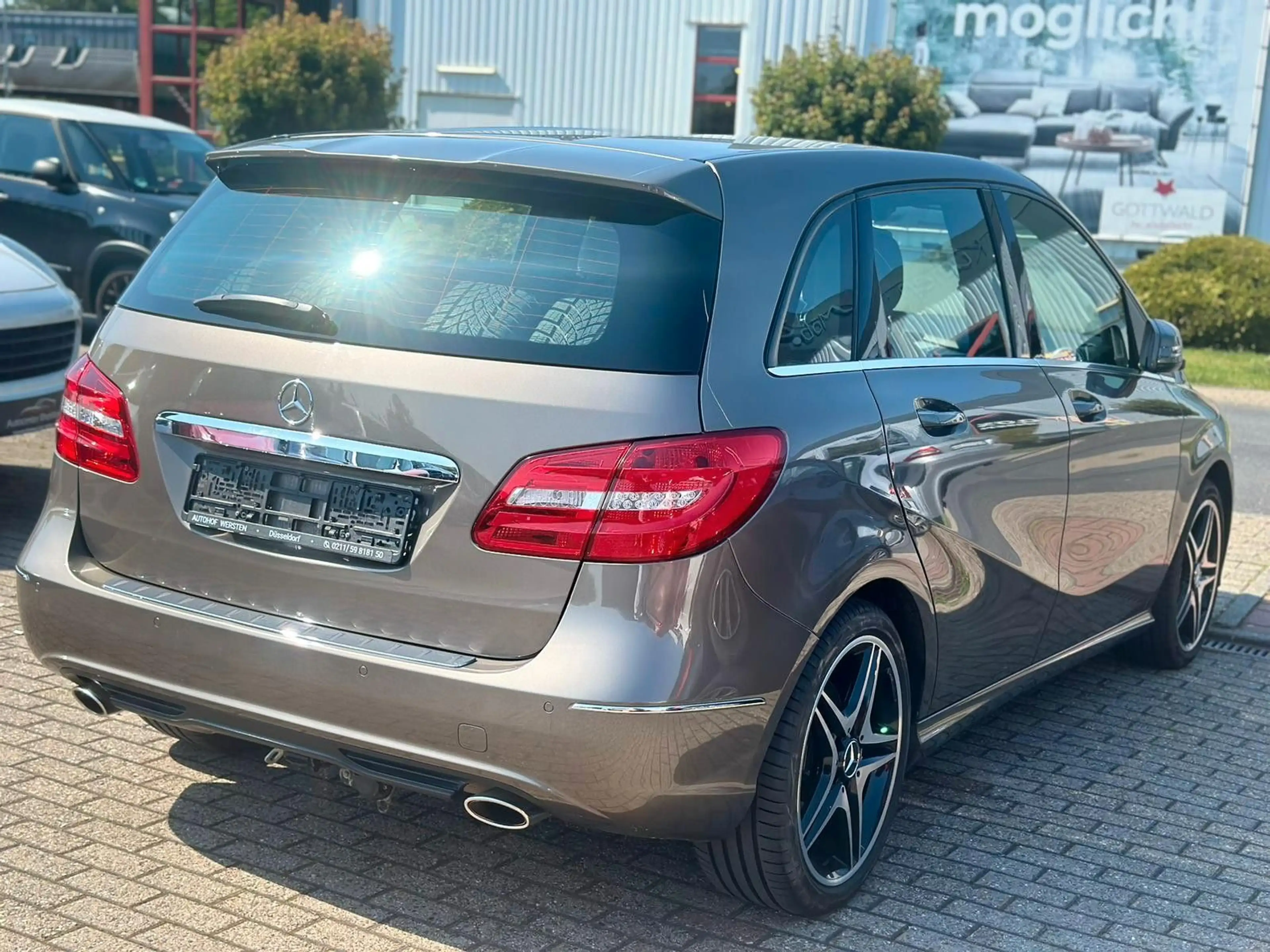 Mercedes-Benz B 250 *2.HAND* HU 07.2027 — photo 4