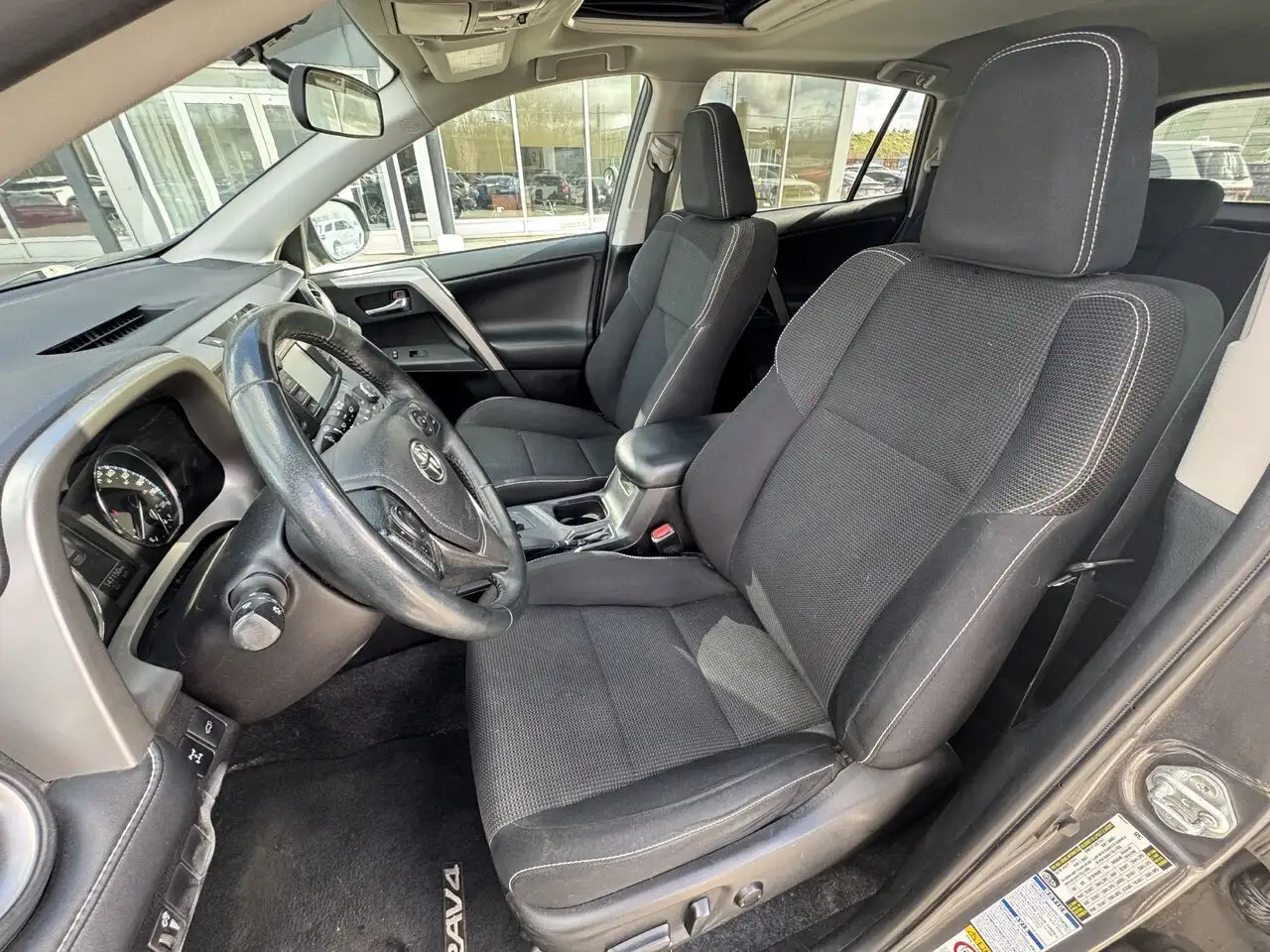 Toyota RAV 4 снимка Toyota RAV 4