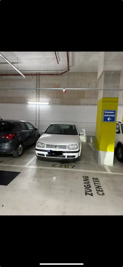 Volkswagen Golf - 2