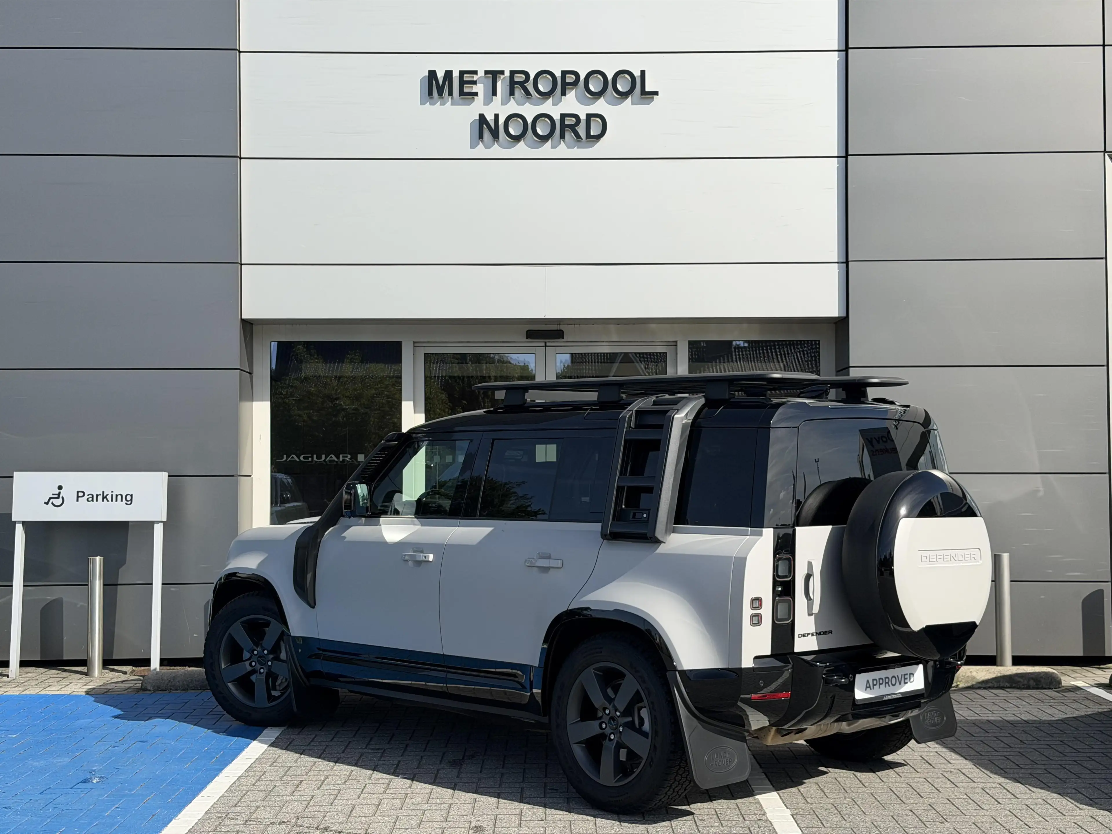 Land Rover Defender D350 X-Dynamic HSE // 7 Zit // PPF — photo 4