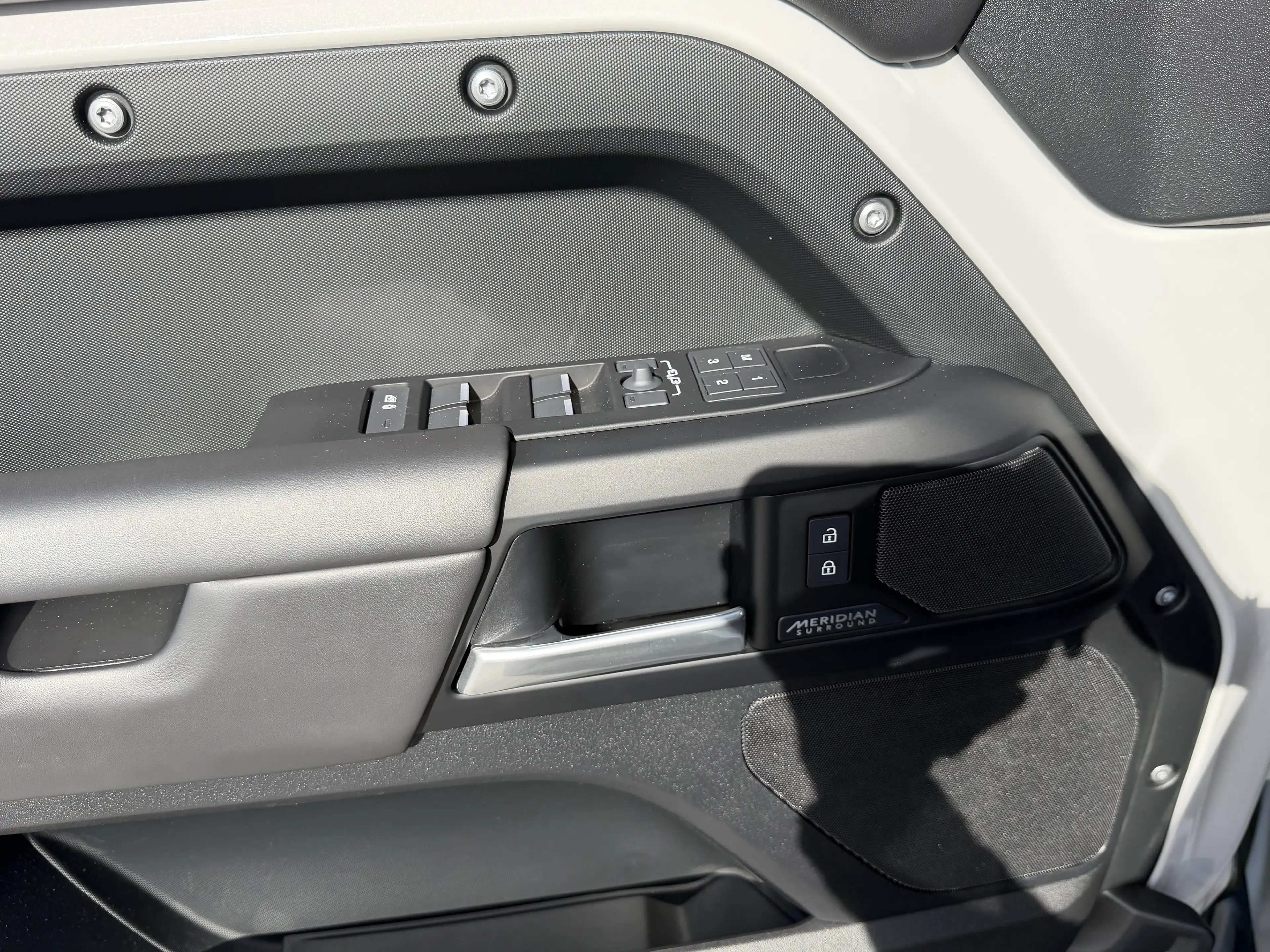 Land Rover Defender D350 X-Dynamic HSE // 7 Zit // PPF — photo 14