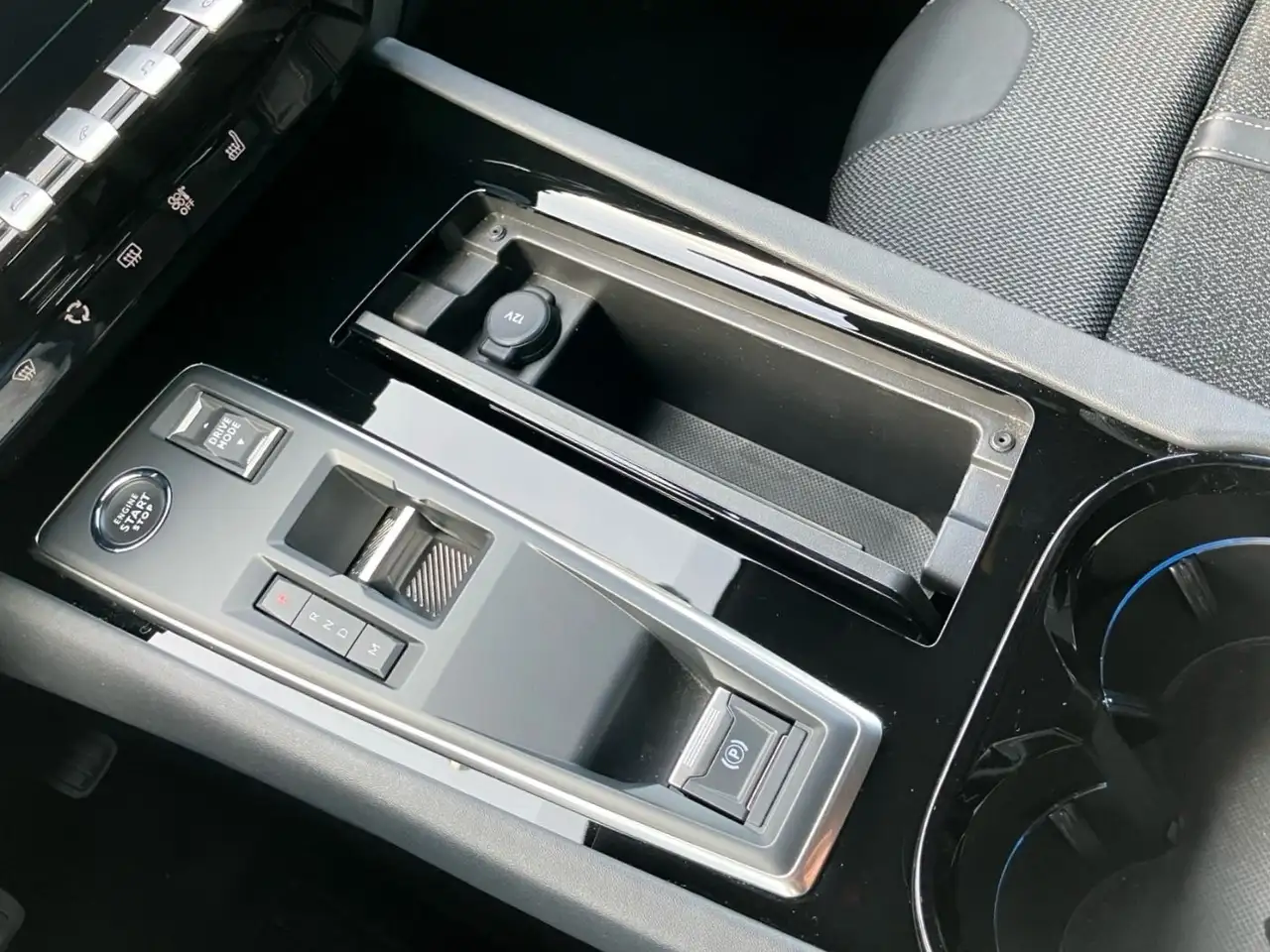 Peugeot 508 1.5 BlueHDi 130 SW Allure LED+Navi+SHZ+Kam. 23