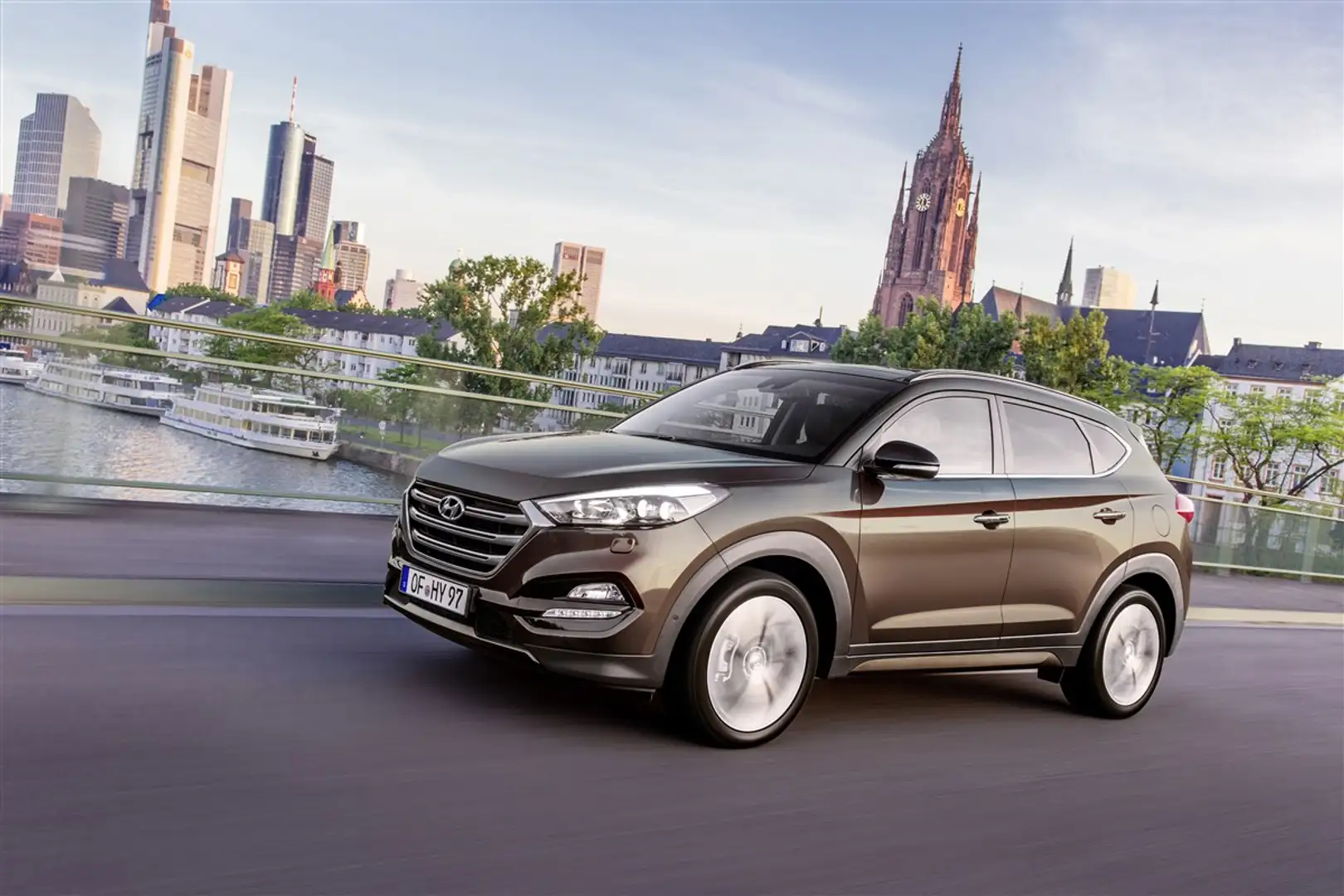 Hyundai TUCSON 1.7 CRDi XPossible Gris - 2