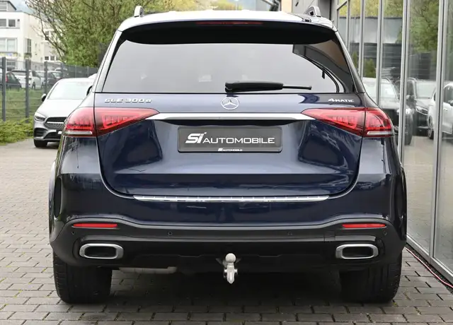 Mercedes-Benz 300 view 4