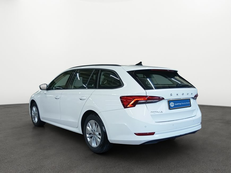 Skoda Octavia Combi 2.0 TDI DSG Ambition — photo 3