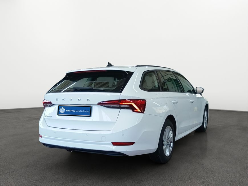 Skoda Octavia Combi 2.0 TDI DSG Ambition — photo 6