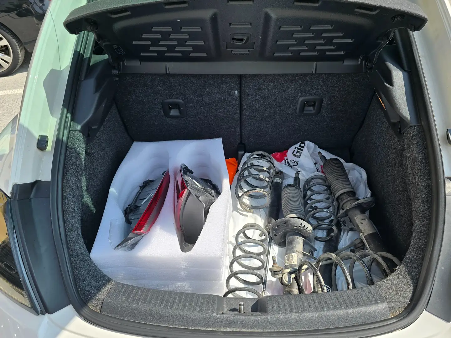 Volkswagen Maggiolino Maggiolino 2011 2.0 tsi Sport dsg Bílá - 2