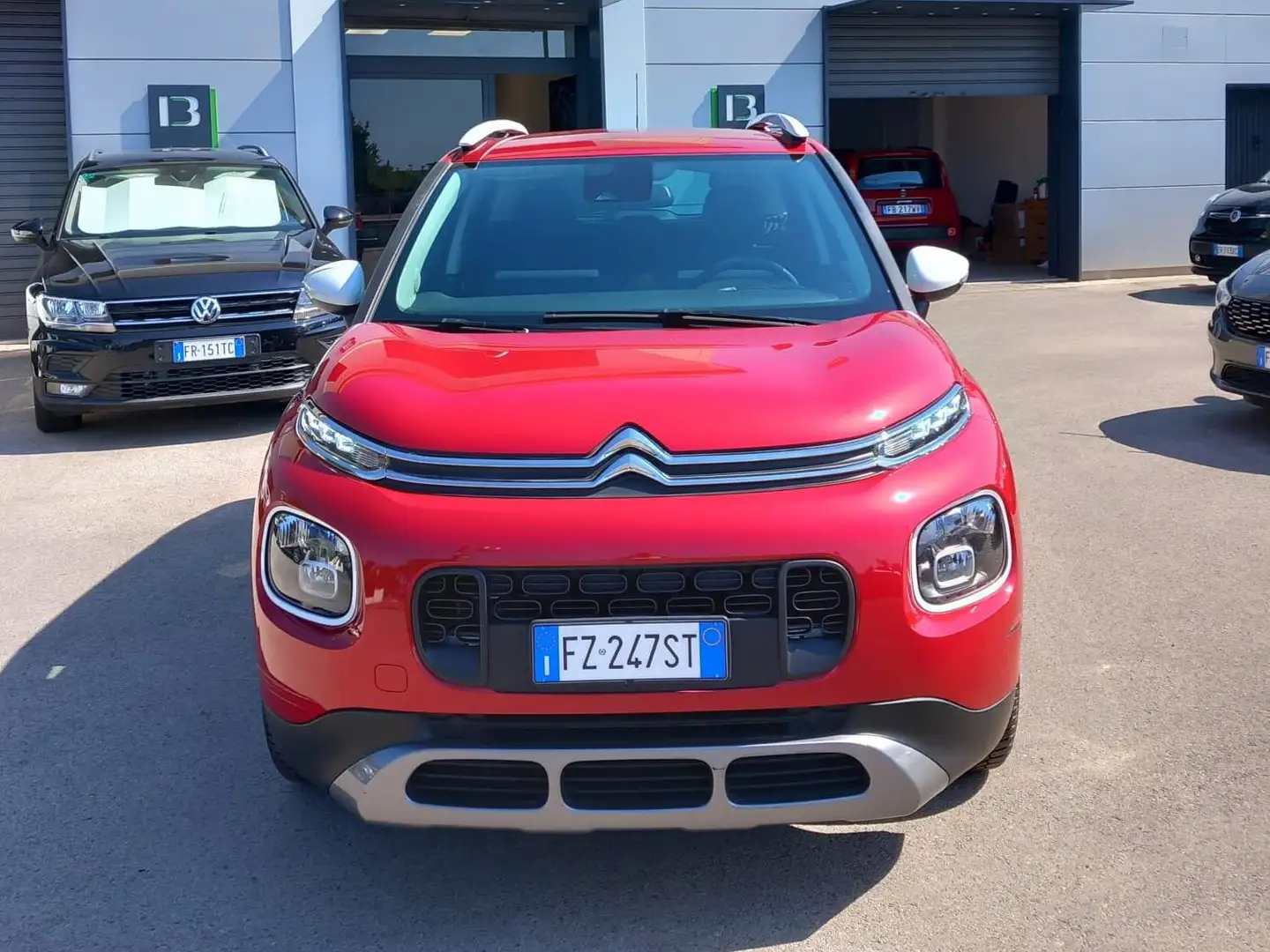 Citroen C3 Aircross 1.5 bluehdi Shine 100 CV Rosso - 1