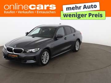e Limousine Advantage Aut LED LEDER NAVI R-CAM