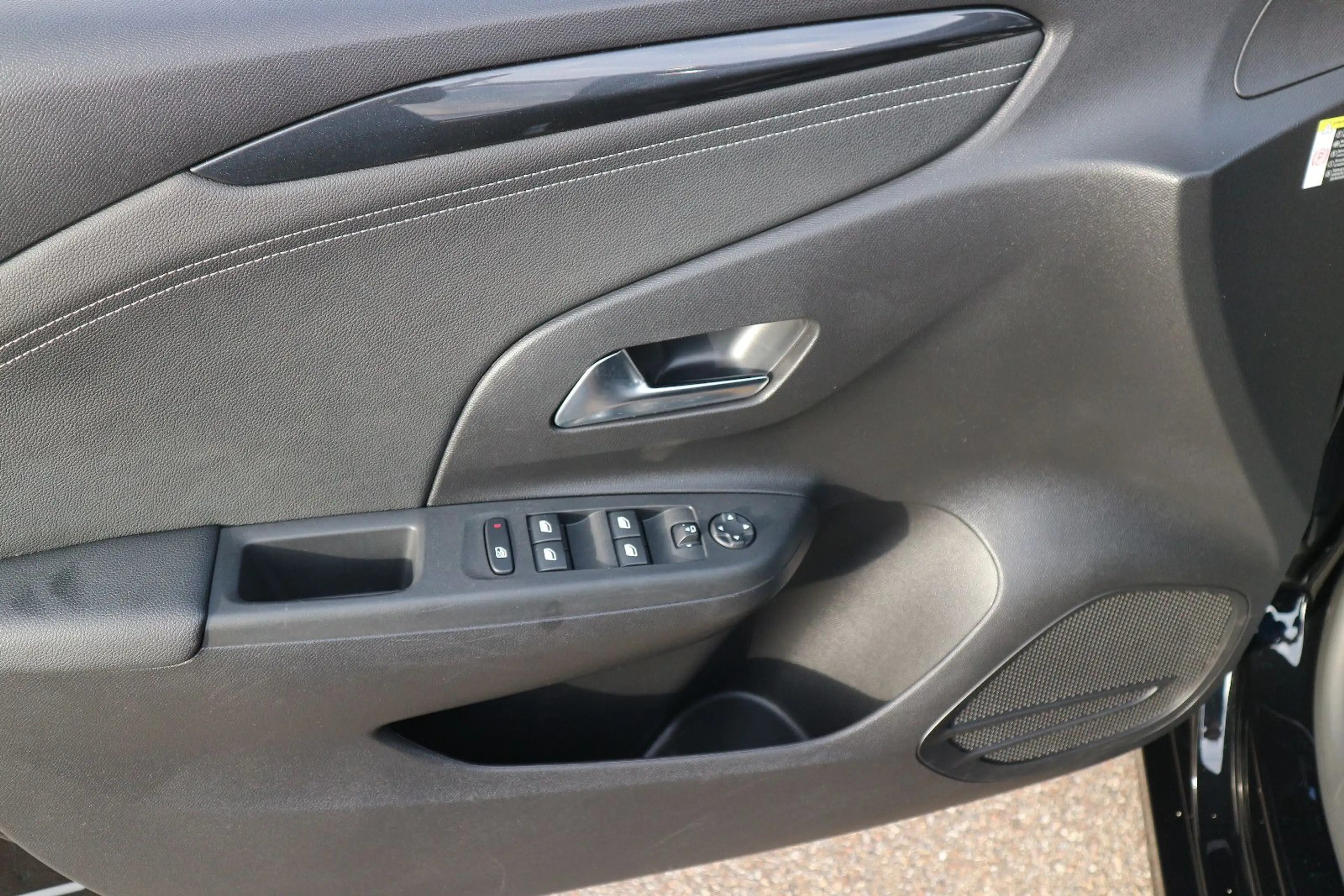 Opel Corsa F GS Automatik Kamera Sitzheizung Navi — photo 13