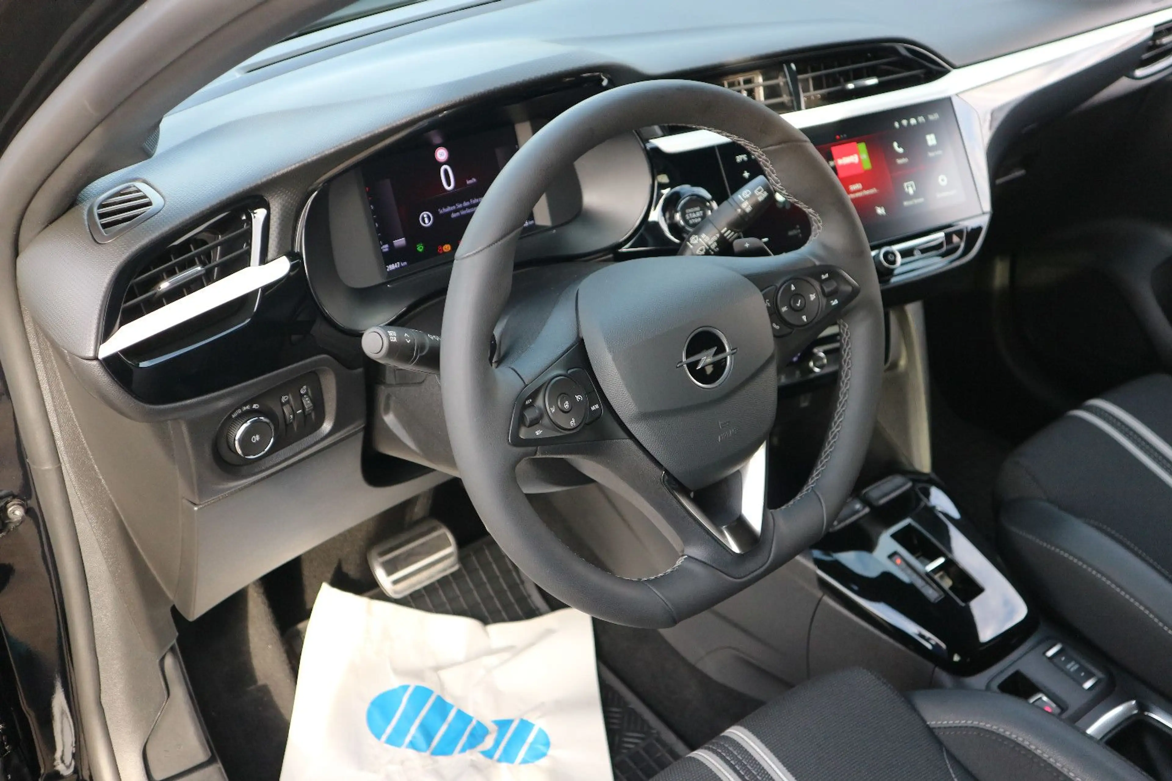 Opel Corsa F GS Automatik Kamera Sitzheizung Navi — photo 12