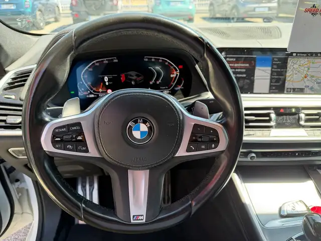 BMW X6 view 9