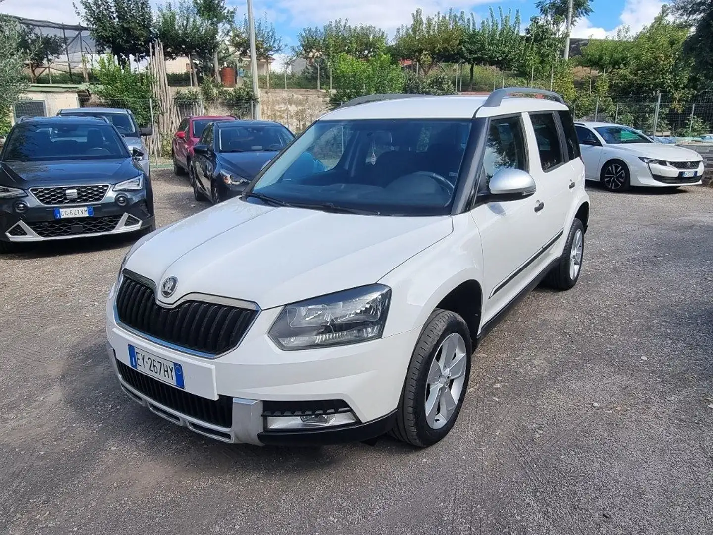 Skoda Yeti 1.6 TDI CR 105CV Easy DSG GreenTec Blanc - 2