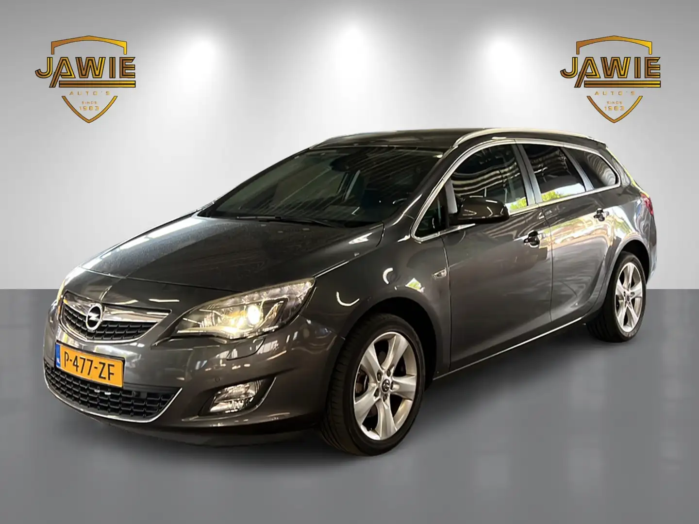Opel Astra Wagon 1.6 T Cosmo 179 pk Grey - 1