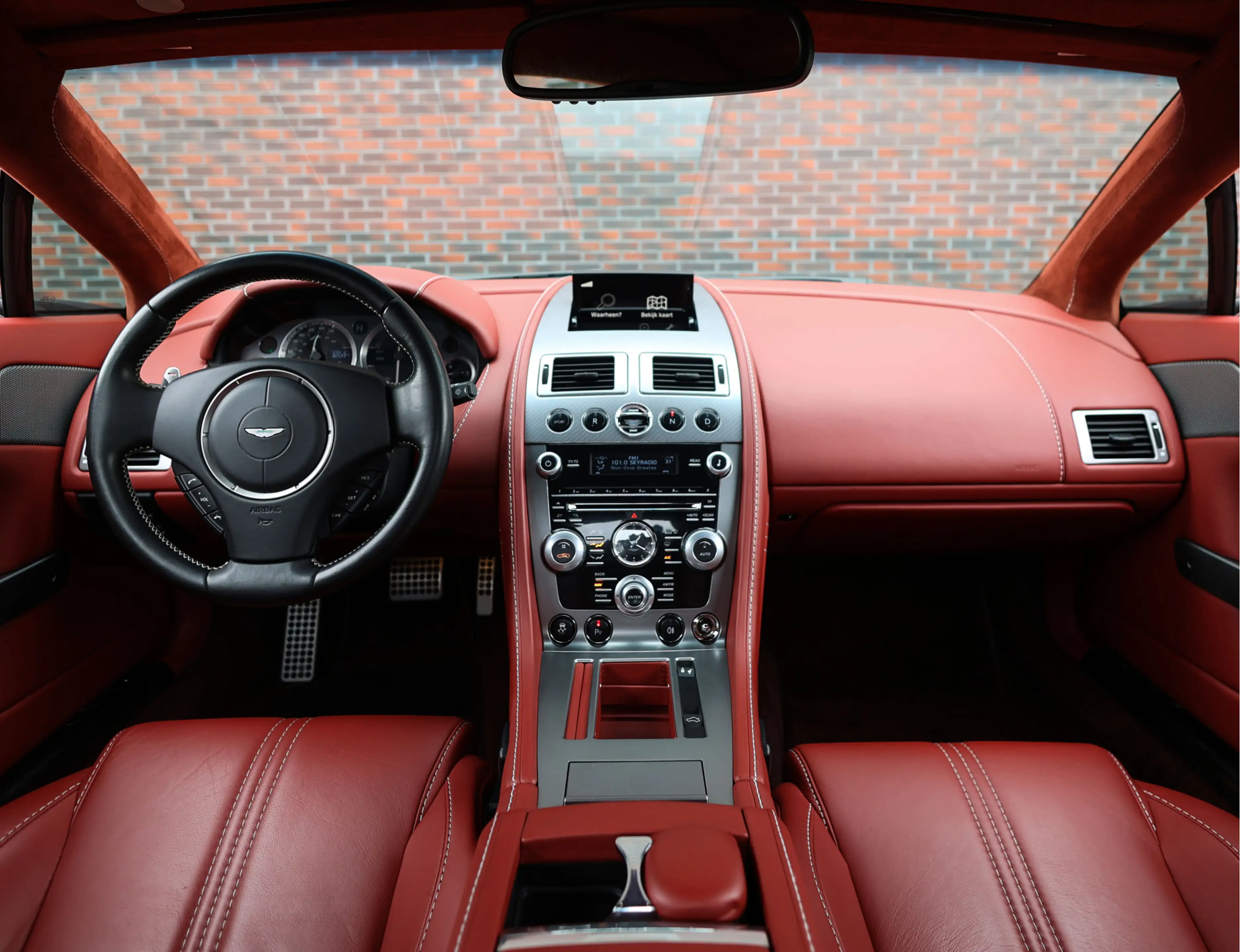 Aston Martin Vantage V8 S 4.7 V8 Sportshift — photo 3