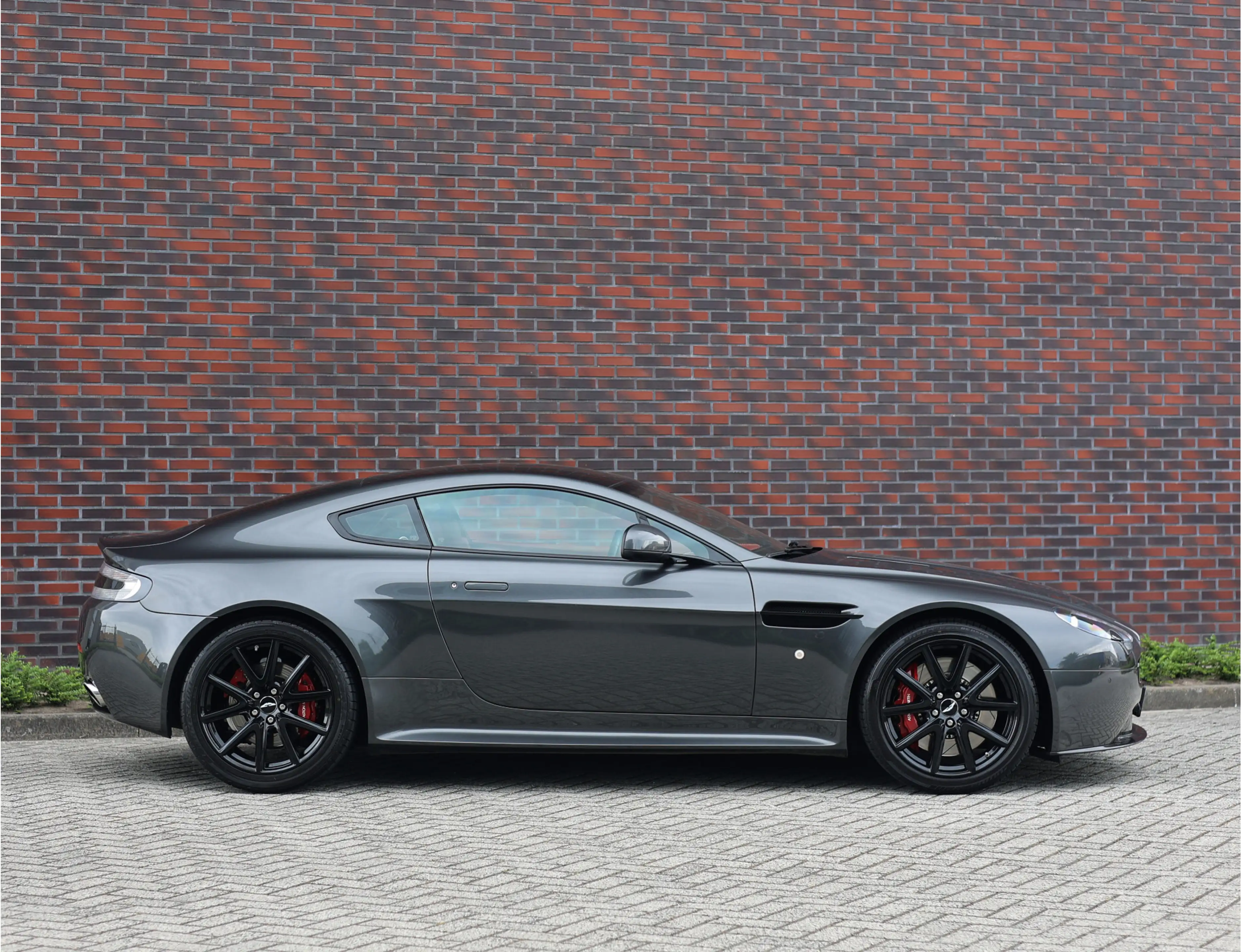 Aston Martin Vantage V8 S 4.7 V8 Sportshift — photo 14