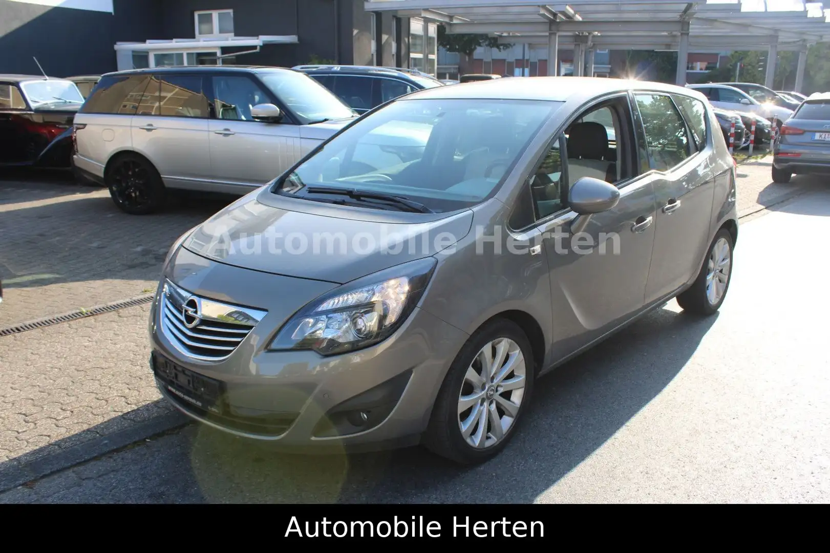 Opel Meriva B 1.4 Innovation*TEILLEDER*PDC*ALU*2HAND! Braun - 1