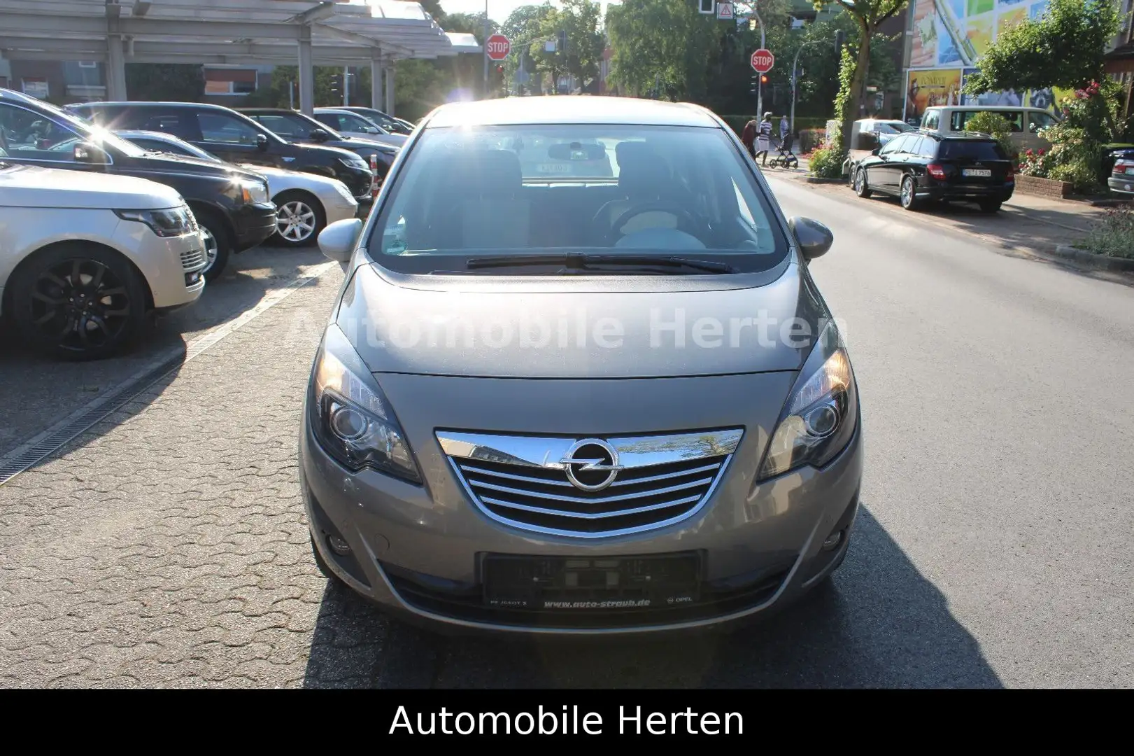 Opel Meriva B 1.4 Innovation*TEILLEDER*PDC*ALU*2HAND! Braun - 2